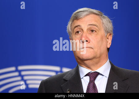 Bruxelles, Belgio - 30 Gennaio 2017: il Presidente del Parlamento europeo Antonio Tajani parla ai media dopo un incontro con il presidente bulgaro a Europea Foto Stock