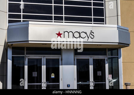 Indianapolis - Circa Febbraio 2017: Magazzino Macy's. Macy's, Inc. è uno della nazione di Premier Omnichannel dettaglianti V Foto Stock