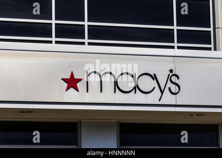 Indianapolis - Circa Febbraio 2017: Magazzino Macy's. Macy's, Inc. è uno della nazione di Premier Omnichannel dettaglianti VI Foto Stock