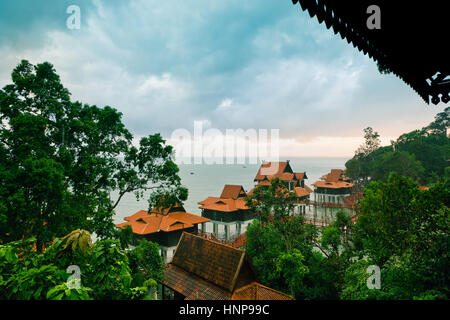 Hotel di lusso bungalows sull'acqua, l'Isola di Langkawi, Malesia Foto Stock