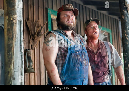 TUCKER e dale vs EVIL 2010 Reliance Big Pictures film con Tyler Labine a sinistra e Alan Tudyk Foto Stock