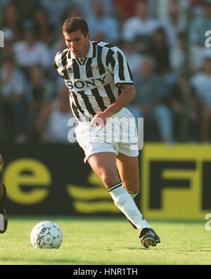 ZINEDINE ZIDANE JUVENTUS FC 19 Agosto 1996 Foto Stock