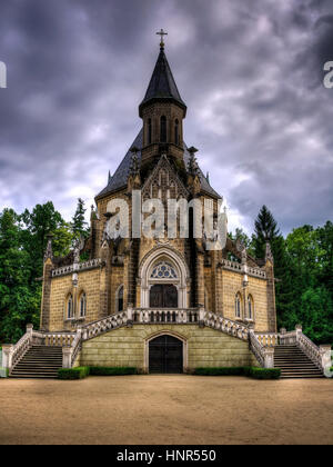 Schwarzenberg tomba con in stile horror con misteriosi sky Foto Stock