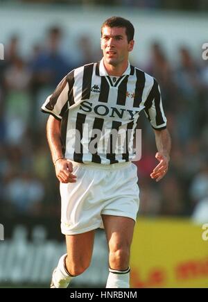 ZINEDINE ZIDANE JUVENTUS FC 19 Agosto 1996 Foto Stock