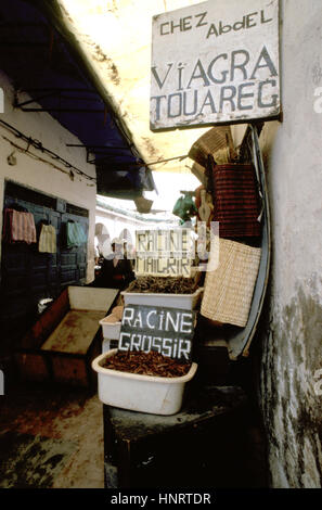 Spezie e radici, "Viagra Touareg', al Bazar delle Spezie, Essaouira, Marocco, Africa del Nord, costa atlantica Foto Stock