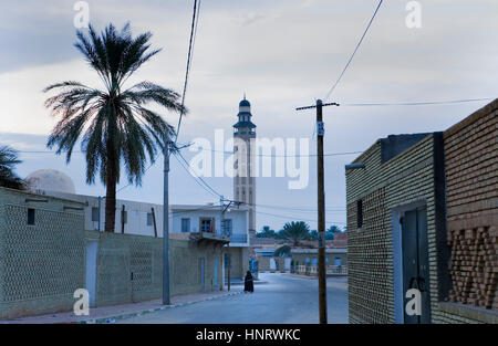 Tunisia.Tozeur.nella moschea di sfondo Abdallah Sidi Bou Jemra Foto Stock