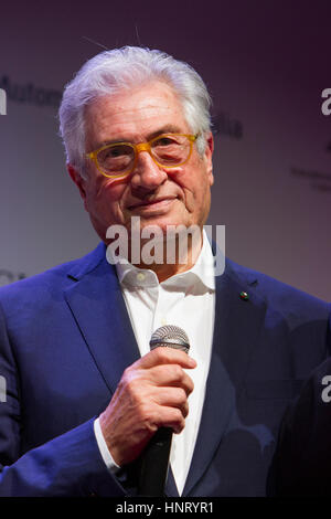 Torino, 15 febbraio 2017. Automobilistica Italiana progettista Giorgetto Giugiaro riceve il premio di carriera a Torino Automobile Museum Credito: Marco Destefanis/Alamy Live News Foto Stock