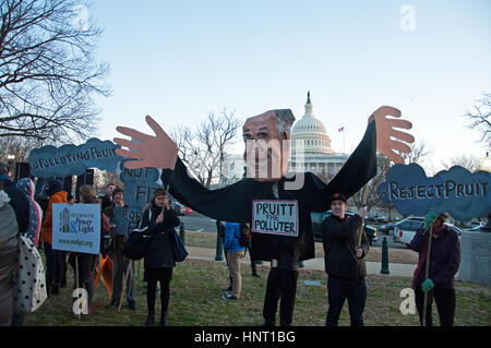 Washington DC, Stati Uniti d'America. Il 15 febbraio, 2017. Dimostranti del Capitol Hill protestare contro la nomina di Scott Pruitt come amministratore dell'Agenzia per la protezione ambientale. Kirk Treakle/Alamy Live News Foto Stock