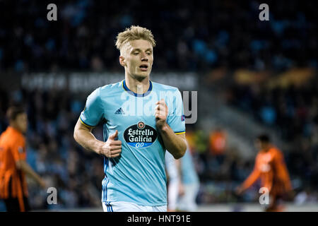 Vigo, Spagna. Xvi Feb, 2017. Daniel Wass (Mildfierder, Celta Vigo) durante la partita di calcio della prima tappa del giro di 32 della UEFA Europa League 2016/2017 tra RC Celta de Vigo e FK Shajtar Donetsk a Balaidos Stadium il 16 febbraio 2017 a Vigo, Spagna. Credito: David Gato/Alamy Live News Foto Stock