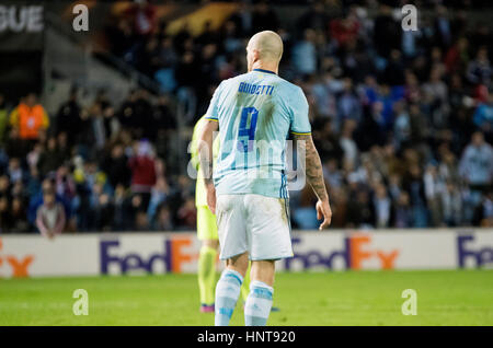 Vigo, Spagna. Xvi Feb, 2017. Giovanni Guidetti (avanti, Celta Vigo) durante la partita di calcio della prima tappa del giro di 32 della UEFA Europa League 2016/2017 tra RC Celta de Vigo e FK Shajtar Donetsk a Balaidos Stadium il 16 febbraio 2017 a Vigo, Spagna. Credito: David Gato/Alamy Live News Foto Stock