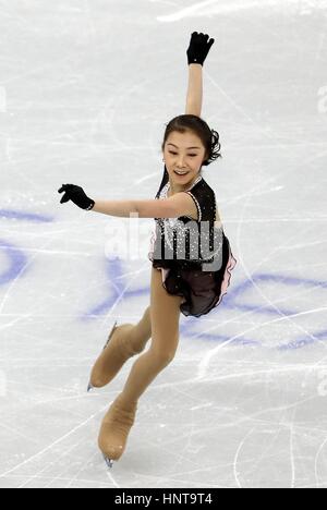 Elizabet Tursynbaeva del Kazakistan compete nel Signore breve programma durante l'ISU quattro continenti figura Skating Championships Evento di prova per PyeongChang 2018 Olimpiadi invernali a Gangneung Ice Arena Febbraio 16, 2017 in Gangneung, Corea del Sud. L'evento si svolge un anno prima dell'inizio del 2018 dei Giochi Olimpici Invernali di PyeongChang. (Jeon Han/Koreanet via Planetpix) Foto Stock