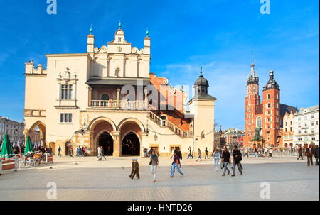 Panno Hall sulla piazza principale, Cracow Polonia Foto Stock