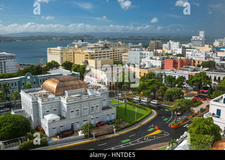 ANTIGUO CASION DE PUERTO RICO PLAZA DE COLON CITTÀ VECCHIA SAN JUAN PUERTO RICO Foto Stock