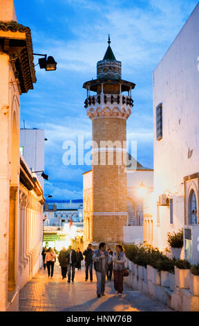 Tunisia: città di Tunisi.Medina. Rue Sidi Ben Ziad. Sidi Youssef Mosque Foto Stock