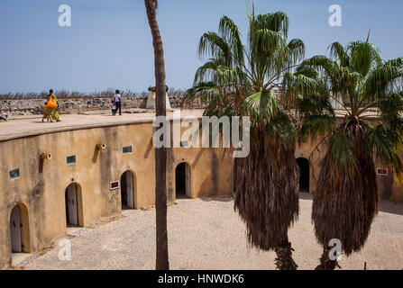 Architettura, Coloniali Francesi Fort d Estrees sull isola di Goree, vicino a Dakar, Senegal Foto Stock