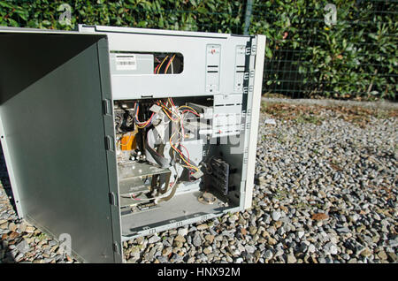 Vista di aprire il telaio del computer del 90s Foto Stock