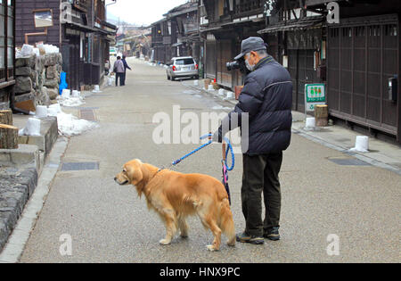 Fila di vecchie case a Naraijuku Post storica città di Nagano Giappone Foto Stock