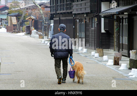 Fila di vecchie case a Naraijuku Post storica città di Nagano Giappone Foto Stock