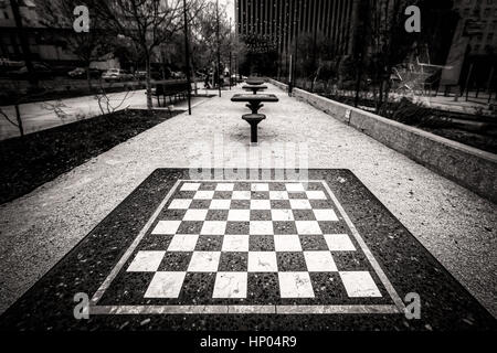 Tabelle ​​Checker a San Jacinto Plaza a El Paso, Texas. Foto Stock