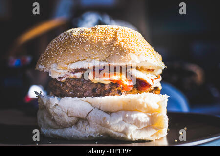 Unto Home stile cheese burger Foto Stock