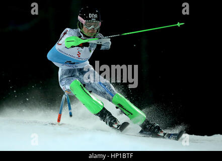 Zagabria, Croazia. Xvi Feb, 2017. Para sciatore alpino Kiiveri Santeri di Finlandia compete durante la seconda gara di slalom di uomini Slalom permanente a 2016-2017 IPC Sci Alpino Coppa Europa a Sljeme a Zagabria, la capitale della Croazia, Feb 16, 2017. Credito: Igor Kralj/Xinhua/Alamy Live News Foto Stock