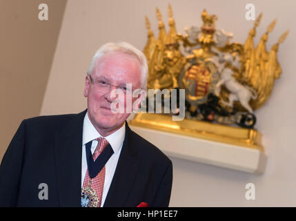 Hong Kong, Hong Kong, Cina. Xvii Feb, 2017. Il sindaco della città di Londra colloqui con media su Londra il proseguimento del ruolo di post-Brexit presso il consolato britannico di Hong Kong, Hong Kong, Cina il 17 febbraio 2017. Il Dr Andrew Parmley signore sindaco della città di Londra in visita a Hong Kong. Credito: Jayne Russell/ZUMA filo/Alamy Live News Foto Stock