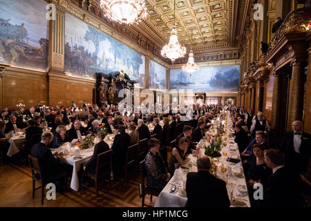 Amburgo, Germania. Xvii Feb, 2017. Vista del Matthiae annuale banchetto presso il municipio di Amburgo, Germania, 17 febbraio 2017. Il primo ministro canadese Justin Trudeau e il ministro tedesco degli Affari Esteri Gabriel sono ospiti onorario presso il banchetto più antico del mondo che tradizionalmente è detenuto dal governo della città di Hanse Amburgo dal 1356. Foto: Christian Charisius/dpa/Alamy Live News Foto Stock