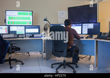 ALMA observatory, array control center, dove i dati dalle antenne sono archiviati in tecniche di costruzione di supporto operazioni Facility (OSF), Atacam Foto Stock