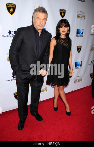 Alec Baldwin e sua moglie Hilaria Thomas, arrivano al quinto annuale Big Game Big Give Super Bowl Party on gennaio 31, 2014 a New York, NY. Foto di Francesco Specker Foto Stock