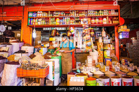 La Merced mercato beni alimentari e mole di salse, Città del Messico, Messico Foto Stock