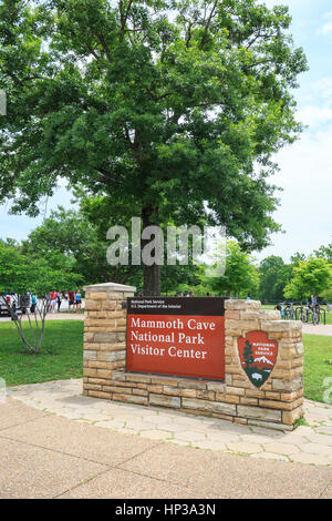 Segno di benvenuto per il parco nazionale di Mammoth Cave in Kentucky, Stati Uniti. Foto Stock