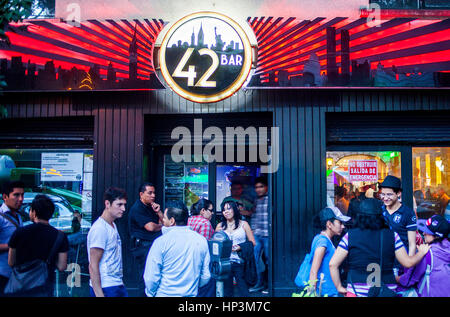 La barra 42, Amberes street, Zona Rosa, Città del Messico, Messico Foto Stock