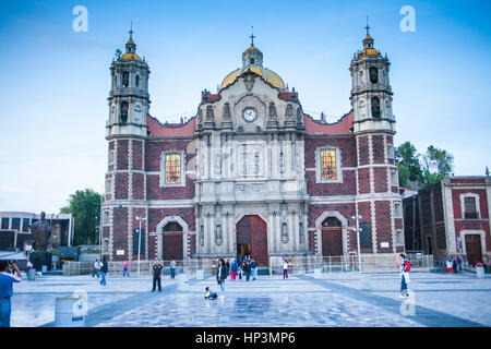 Antica Basilica di Nostra Signora di Guadalupe, Città del Messico, Messico Foto Stock