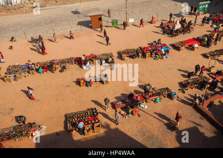 Vista aerea di souvenir street market, Durbar Square, Kathmandu, Nepal Foto Stock