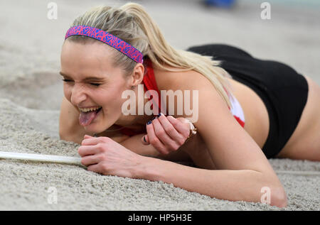 Ponticello tripla Jenny Elbe in primo luogo alla luce di tedesco di atletica in Arena Leipzig, Leipzig, Germania, 18 febbraio 2017. Foto: Hendrik Schmidt/dpa-Zentralbild/dpa Foto Stock