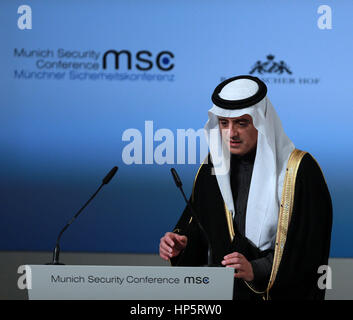 Monaco di Baviera, Germania. 19 Feb, 2017. Saudi Arabian Ministro degli Esteri Adel Ahmed bin Al-Jubeir offre un discorso al terzo giorno della 53 in occasione della conferenza di Monaco sulla sicurezza (MSC) al Bayerischer Hof hotel di Monaco di Baviera, Germania meridionale, Feb 19, 2017. Credito: Luo Huanhuan/Xinhua/Alamy Live News Foto Stock
