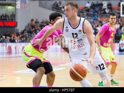 Nis, Serbia. Xviii Febbraio, 2017: Novica Velickovic di NIS Partizan Belgrado in azione durante il 2016/2017 Radivoj Korac Cup Semifinal gioco tra Mega Lek Sremska Mitrovica e NIS Partizan Belgrado a Cair Hall il 18 febbraio 2017 in Nis, Serbia. © Nikola Krstic/Alamy Live News Foto Stock