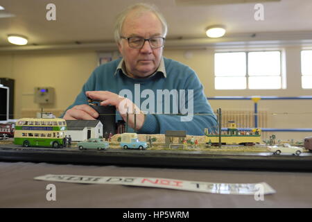 Reigate, Surrey, Regno Unito. 19 Feb, 2017. Modellino ferroviario mostrano Reigate Surrey xix Febbraio 2017 Credit: EYESITE/Alamy Live News Foto Stock