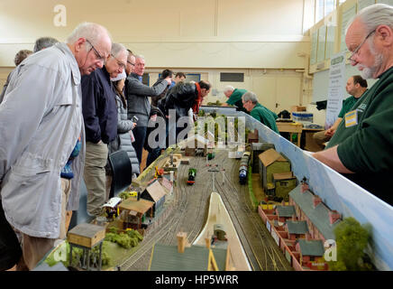 Reigate, Surrey, Regno Unito. 19 Feb, 2017. Modellino ferroviario mostrano Reigate Surrey xix Febbraio 2017 Credit: EYESITE/Alamy Live News Foto Stock