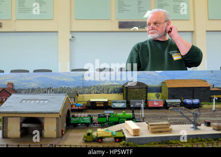 Reigate, Surrey, Regno Unito. 19 Feb, 2017. Modellino ferroviario mostrano Reigate Surrey xix Febbraio 2017 Credit: EYESITE/Alamy Live News Foto Stock
