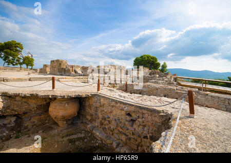 Le antiche rovine di Festo città, Creta. Qui fu trovato il famoso disco di Festo un disco di creta sparata. Foto Stock