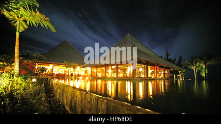 Hotel di lusso Heritage, sala da pranzo, palme, piscina, riflessioni, Mauritius, Heritage Golf & Spa Resort, Bel Ombre Foto Stock