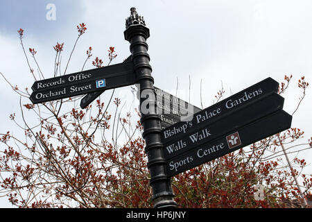 Segno posto a Chichester, West Sussex, Regno Unito. Foto Stock