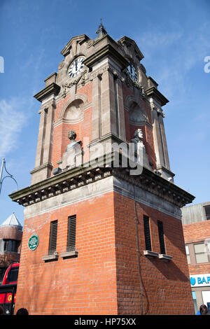 Il Bexleyheath incoronazione Memorial Clock Tower, commemorando l incoronazione del re George V, è stato formalmente inaugurato il 17 Luglio 1912 Foto Stock