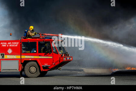 Royal Navy Crash/Fire esercizio Predannack Airfield Foto Stock