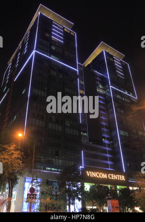 Vincom Center department store di Ho Chi Minh City Vietnam. Vincom Center è un centro commerciale di lusso nel quartiere centrale 1 Foto Stock