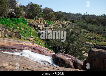 Una vista dalla sommità del Parco Nazionale di cade altopiano di John Forrest National Park, Australia occidentale Foto Stock