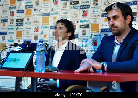 28 febbraio 2015: George Ogararu pullman di U Cluj, alla conferenza stampa dopo la Liga io gioco tra FC Dinamo Bucharest ROU e FC Universitatea Cluj ROU a "inamo' Stadium, Romania ROU. Foto: Cronos/Catalin Soare Foto Stock