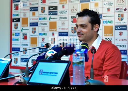 28 febbraio 2015: Mihai Teja l'allenatore della dinamo Bucharest alla conferenza stampa dopo la Liga io gioco tra FC Dinamo Bucharest ROU e FC Universitatea Cluj ROU a "inamo' Stadium, Romania ROU. Foto: Cronos/Catalin Soare Foto Stock