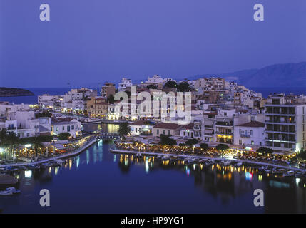 Agios Nicolaos, hafen am Abend, Kreta, griechenland Foto Stock
